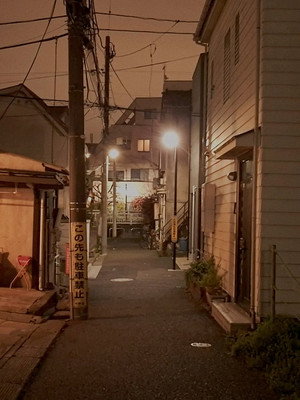 夜の空白 (2026) cartaz