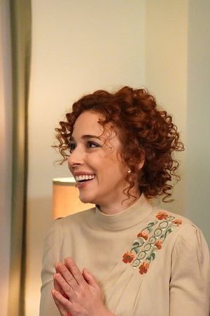 Elif Sönmez portrait