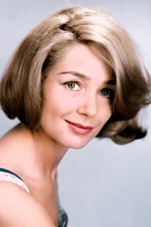 Emmanuelle Riva portrait