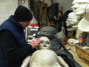 History's Greatest Hoaxes Alien Autopsy