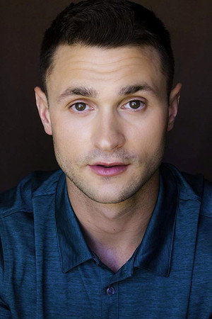 Derek Thompson portrait