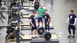 A Season With: 1×3 {year} Online En Netflix