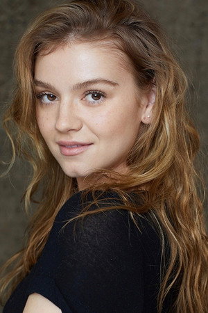 Bella DeLong portrait