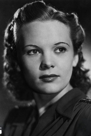 Marianne Simson portrait