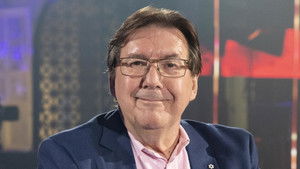 Y’a du monde à messe: 5×8