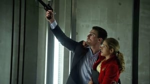 Arrow: Season 1 Episode 22 – Darkness on the Edge of Town