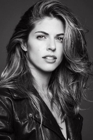 Stephanie Cayo photo