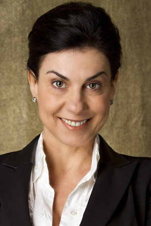 Ângela Dip portrait