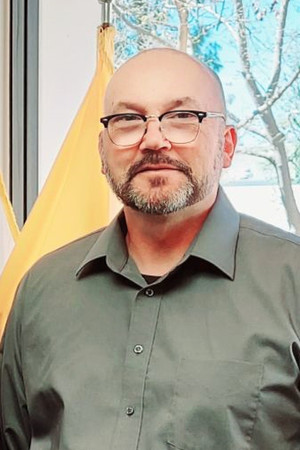 Steve Ryfle portrait