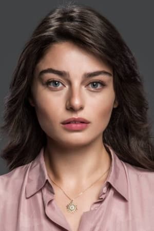 Foto retrato de Ayça Ayşin Turan