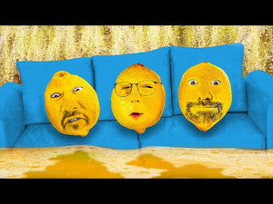 64. El episodio cubierto de orina