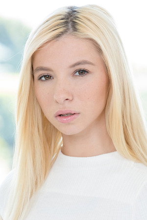 Kenzie Reeves portrait