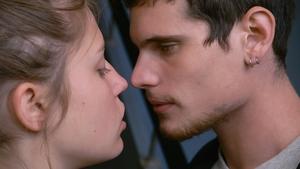Blue Is the Warmest Color ( 2013 )
