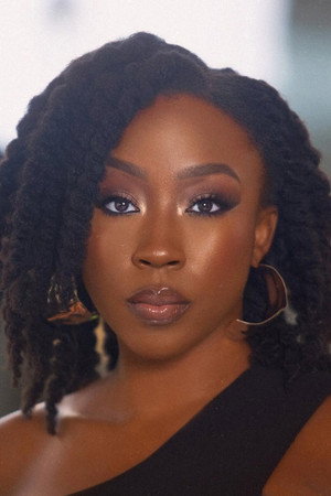 Beverly Naya