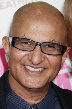 Deepak Nayar portrait