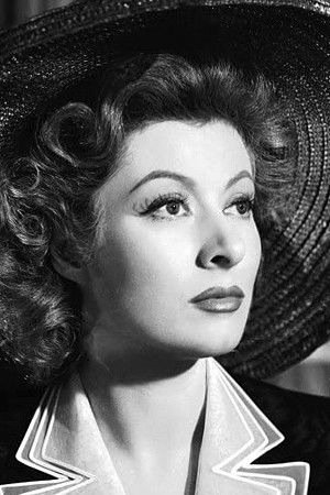 Greer Garson photo