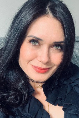 Luciana Hirono portrait