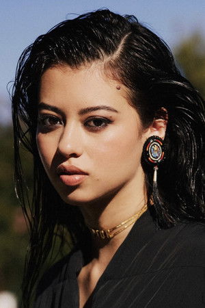 Amber Midthunder photo