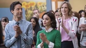 Powerless: Stagione 1 x Episodio 1