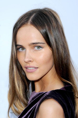 Isabel Lucas portrait