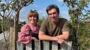 Jeff Hordley and Zoe Henry - Gardening