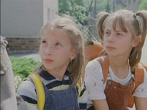 Ghosts from Outside: 1×7 {year} Online En Netflix