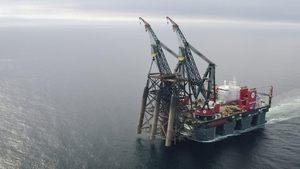 Impossible Engineering World's Largest Crane Vessel