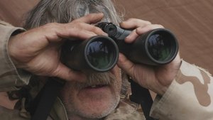 Image Alaska: Grizzly Standoff