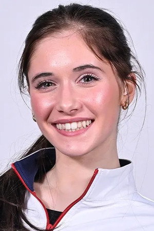 Isabeau Levito portrait