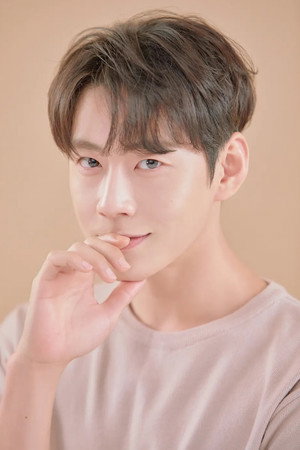 Han Sun-chun's photo