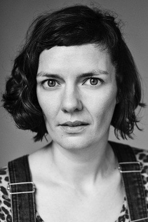 Laura Cairns portrait