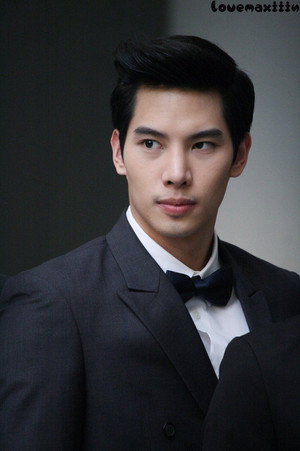 Nattapol Diloknawarit portrait