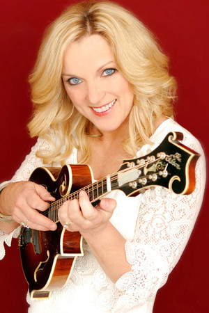 Rhonda Vincent portrait