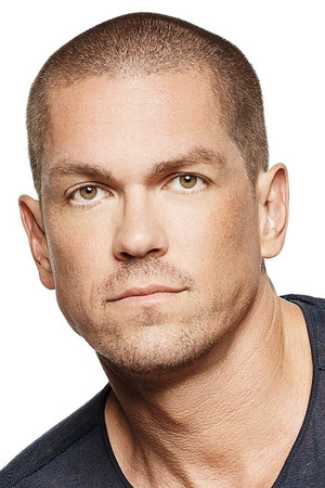 Steve Howey photo