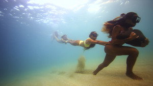 Surf Girls Hawai’i: 1×1, episod online subtitrat