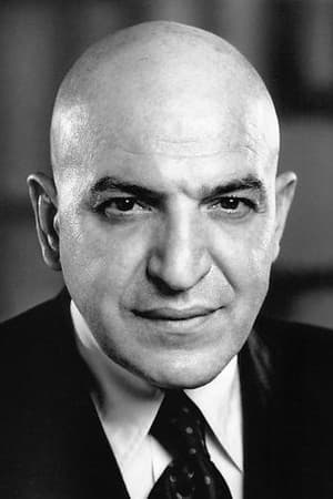 Telly Savalas jako Ernst Stavro Blofeld