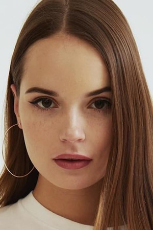 Sasha Spilberg portrait