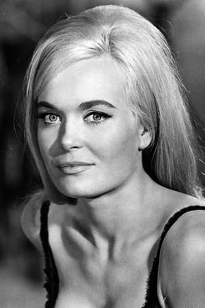 Foto retrato de Shirley Eaton