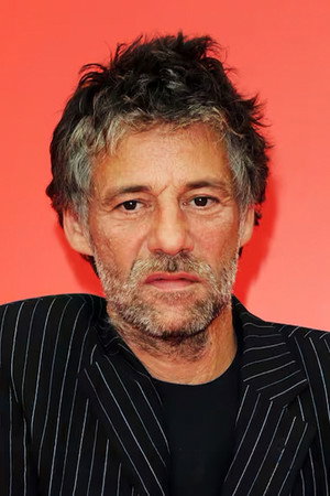 Birol Ünel portrait