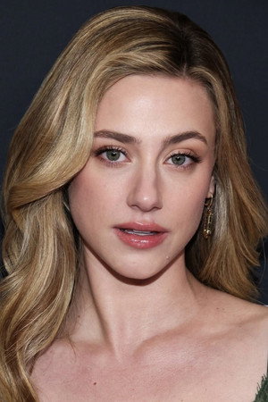Lili Reinhart