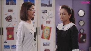 Amy-sophia Console Each Other