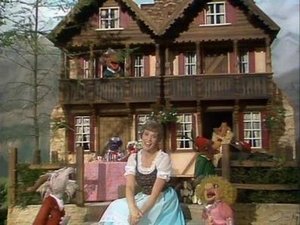 Julie Andrews | StreamHub