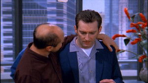 Just Shoot Me!: 3×17