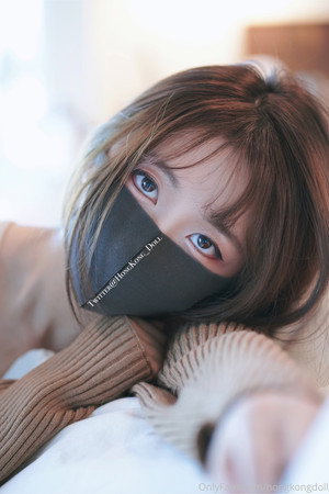 HongKong Doll