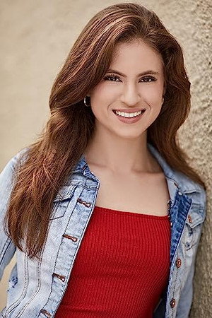 Olivia Gropp portrait