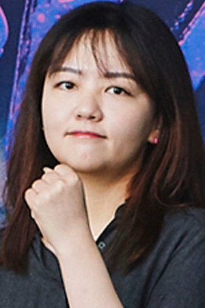 한영롱