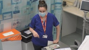 24 Hours in A&E: 32×4