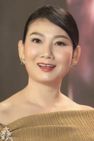 Mỹ Uyên portrait