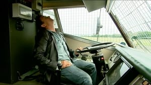 Top Gear Richard Flattens a Portakabin