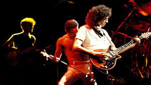 Queen - We Are The Champions - Final Live In Japan